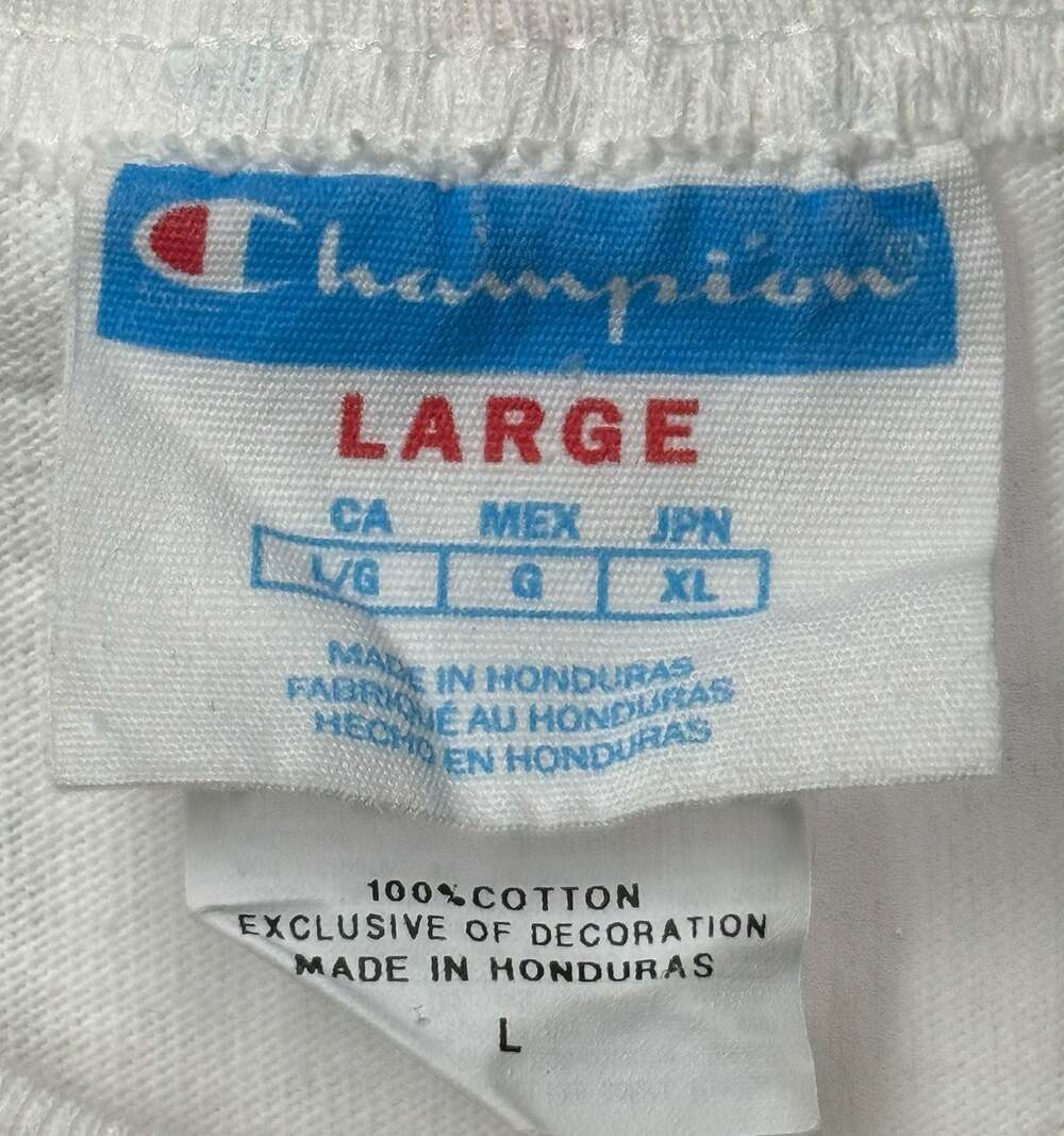 Champion - Picture 3 of 8